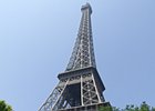 2007-06-02 12-12-24 0104 Eiffel tower, Paris, June 2007